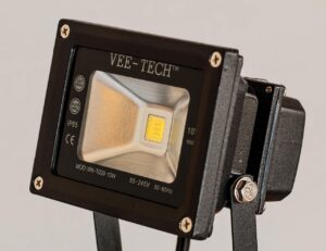 LEDの赤と青、近赤外線の組み合わせで得られる効果は？