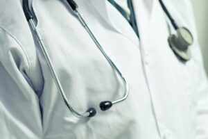 医師監修の美顔器に関する口コミはどこで見るべき？