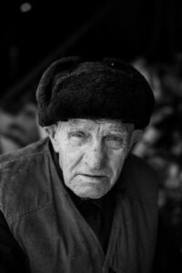 美顔器でシミとシワを改善する人気の方法は？