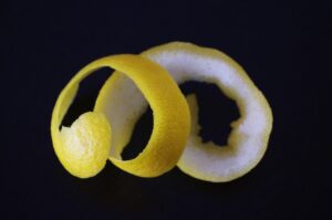 レチノールを使った時に皮がむける理由と対処法は？